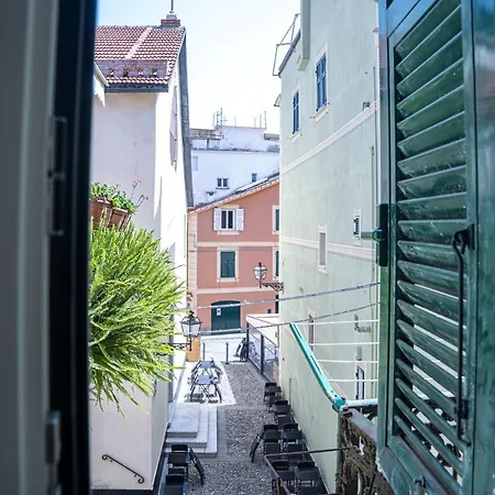 057 - Casa Portobello, A 50 Metri Dal Mare Daire