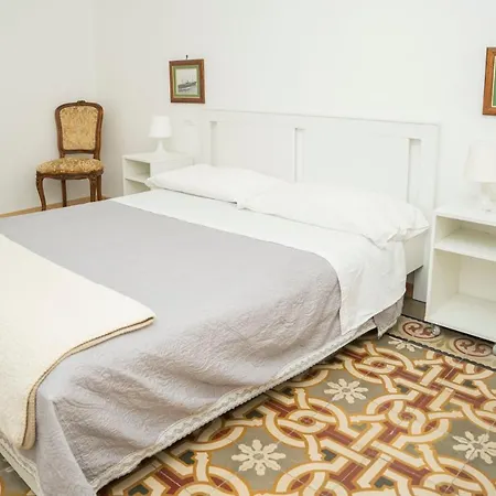 057 - Casa Portobello, A 50 Metri Dal Mare Daire