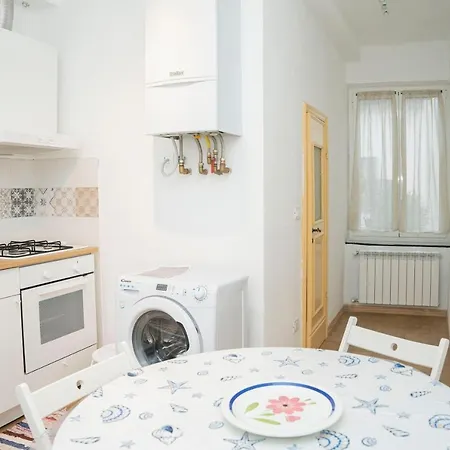 057 - Casa Portobello, Nel Pieno Centro A 50 Metri Dal Mare, Spiaggia E Baia Del Silenzio Unesco Апартаменты